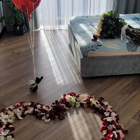 Люкс Апартаменти Район Автовокзалу В Жкарена Та Жк Great House Поблизу Обласноі Лікарні Riwne Exterior foto